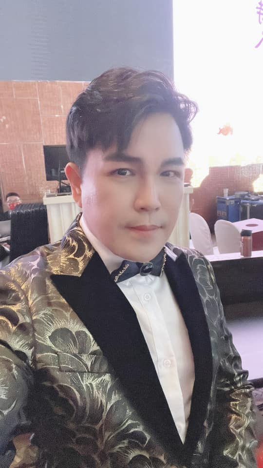 爆紅一瞬間！53歲男星淡出10年「轉行慘賠3千萬」痛哭：父母房子沒了　坦言「想穿紅衣到頂樓」一度想不開