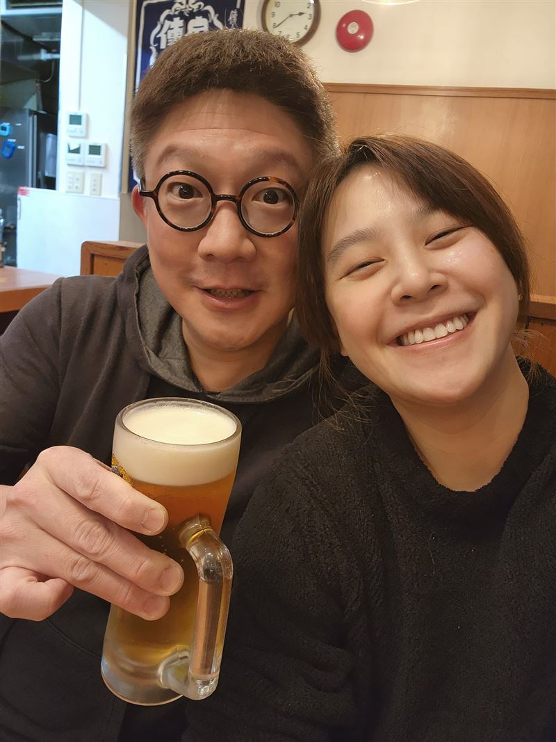 被逼簽本票！43歲女星「欠下千萬巨債」苦撐還錢　坦言煎熬：「未來財產不留子女」