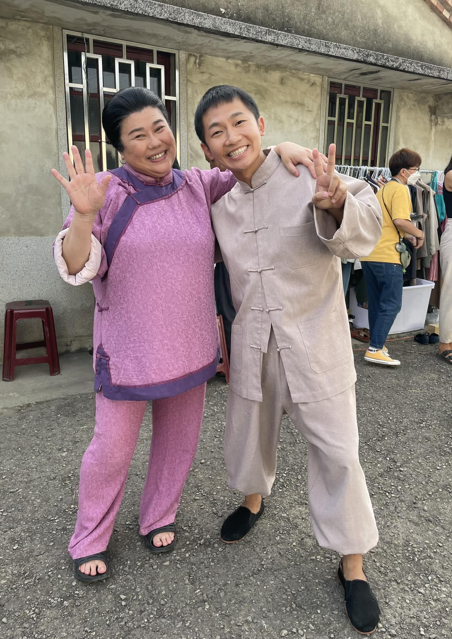 打拼13年圓夢！蔡昌憲「承諾給妻兒一個家」開心宣布入住　心疼妻「引產罕病寶寶」給加倍疼愛