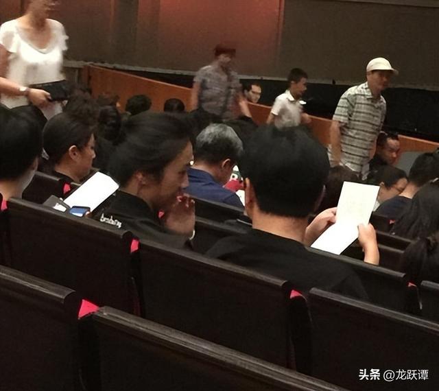 搭檔梁朝偉爆紅！43歲女星成名被消失「奠定影后地位」　「移居韓國當農婦」種田養雞好愜意