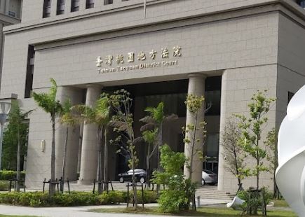 沒聽到機場廣播！媽媽錯過班機「來不及趕去陪考」兒子慘落榜　她氣炸「把機場告上法院」判決結果出爐