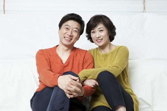 苦了好多年！老伴臨終前「讓我牢記一句話」現在才明白　66歲「照做生活大逆轉」：真的變幸福了