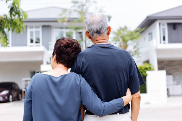 買房免費給兒住！爸爸出錢又出力「不在婚禮賓客名單上」　找兒當面對質「一開門傻住」