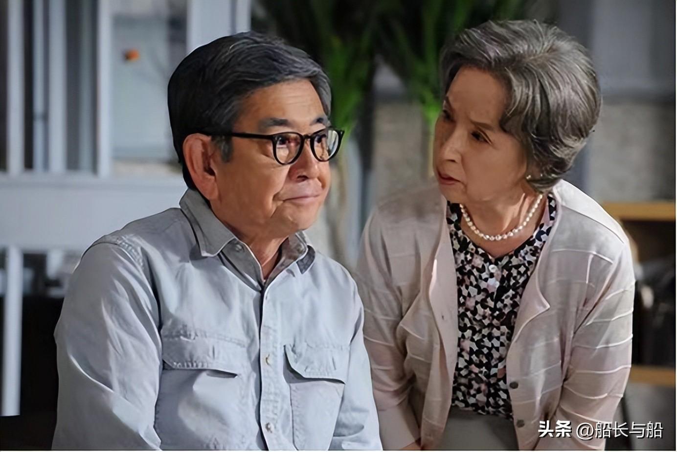 獨子買房錢不夠！我想著「拿出225萬積蓄」幫他補足餘款　卻無意聽到「兒媳講電話」我轉身帶錢離開