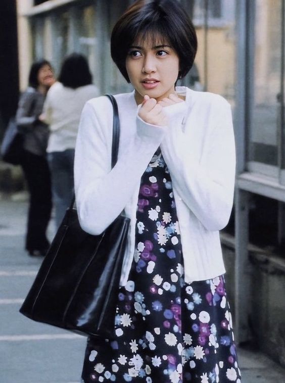 曾是全國的夢中情人！絕美女星「為愛引退卻被家暴」　49歲「氣質美貌正翻」現任男友身分驚人