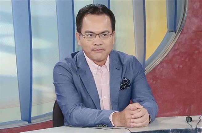 一度要裝心臟支架！61歲名嘴「閃電請辭5年節目」坦言：有點累　宣布卸下工作「回家含飴弄孫」享受悠閒人生