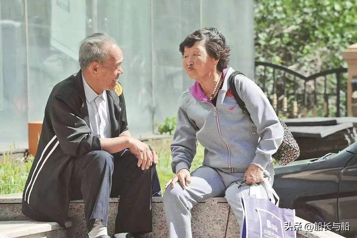 再婚老伴出軌交誼舞伴！大爺發現後卻裝不知情　每晚「做出1行為」讓對方精神崩潰：最狠的報復