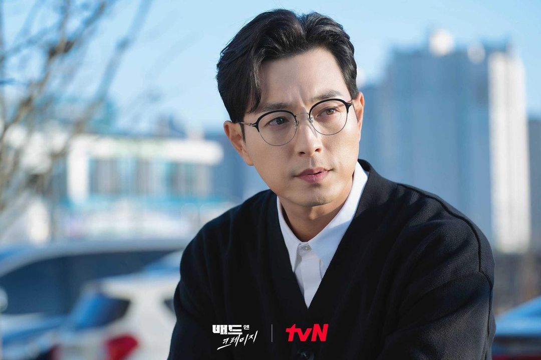 霸氣總裁本人！《黑暗榮耀》禁慾系大叔「西裝造型太迷人」　曾是YG練習生「貧窮童年逆襲成功」❤️