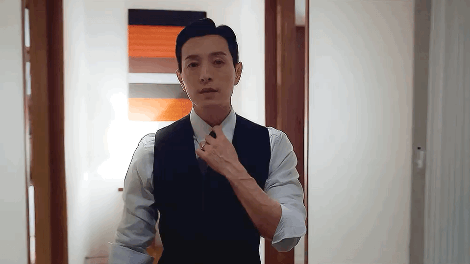 霸氣總裁本人！《黑暗榮耀》禁慾系大叔「西裝造型太迷人」　曾是YG練習生「貧窮童年逆襲成功」❤️