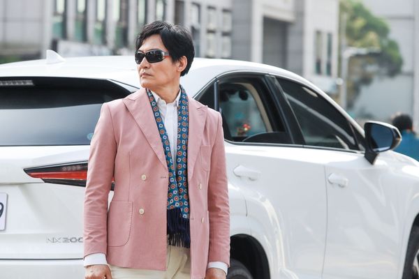 演藝圈的清流！56歲戲劇小生「入行30年不刻意討好」受恩師啟發　「拍完戲人消失」20年經紀人也不知住處