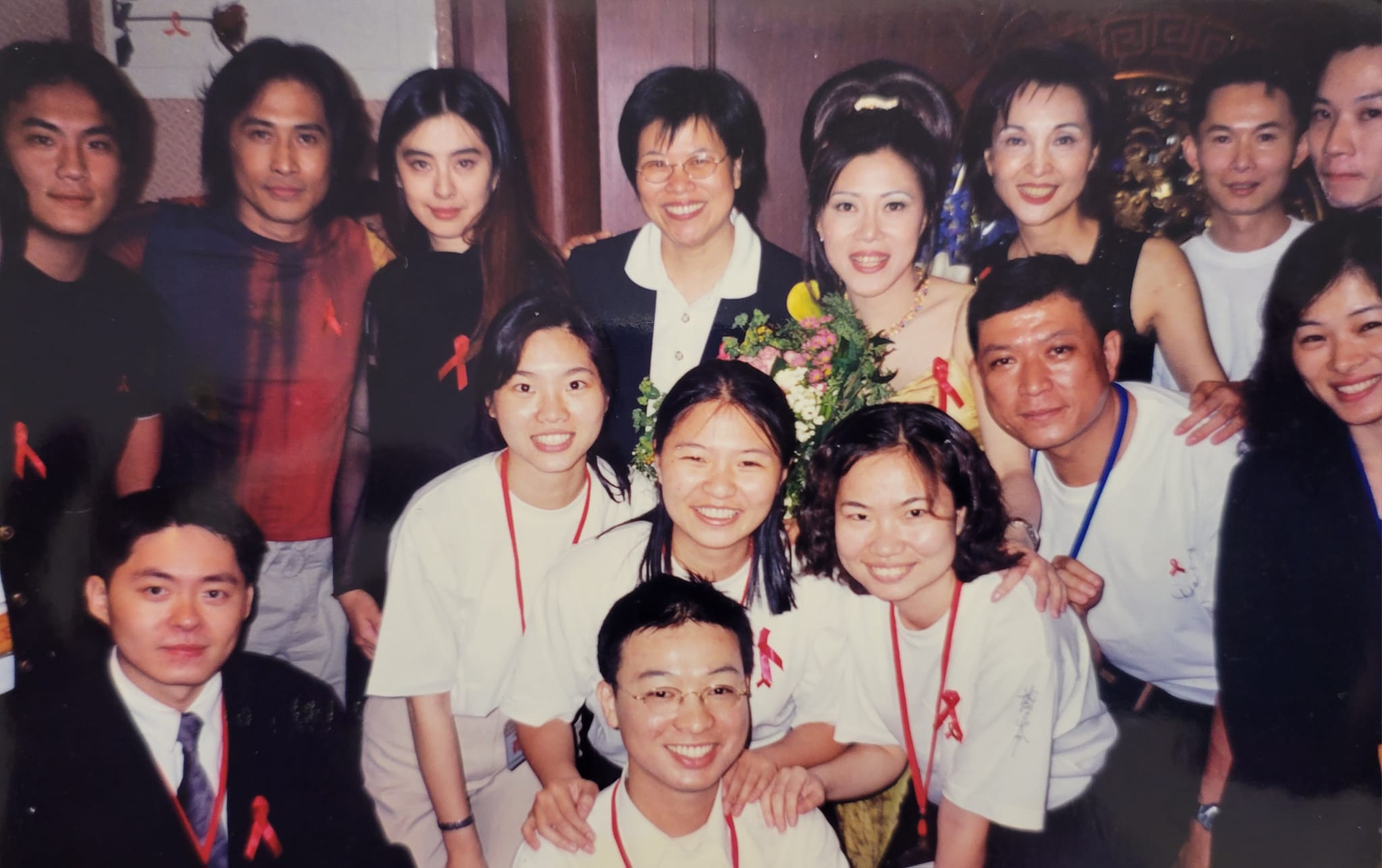 情纏17年！她曬舊照驚見「王祖賢、齊秦親密同框」　一度論及婚嫁「當年美到不可方物」
