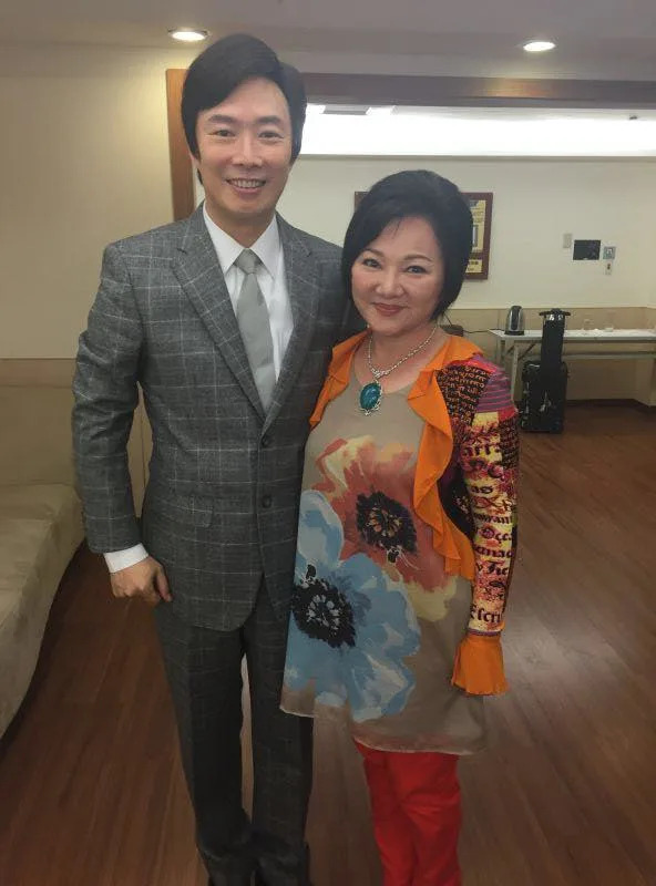 退休不遊山玩水！費玉清「封麥3年近況曝」絕不做兩件事　摯友爆「常來串門子」小哥完全都沒變