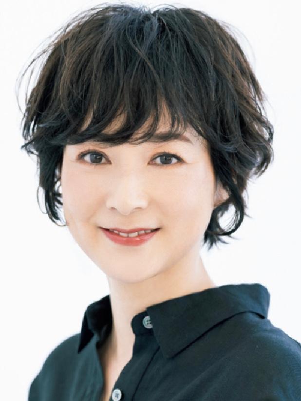 熟齡女性必試！5款「不過肩」髮型打造知性優雅氣質，顯臉小又時髦