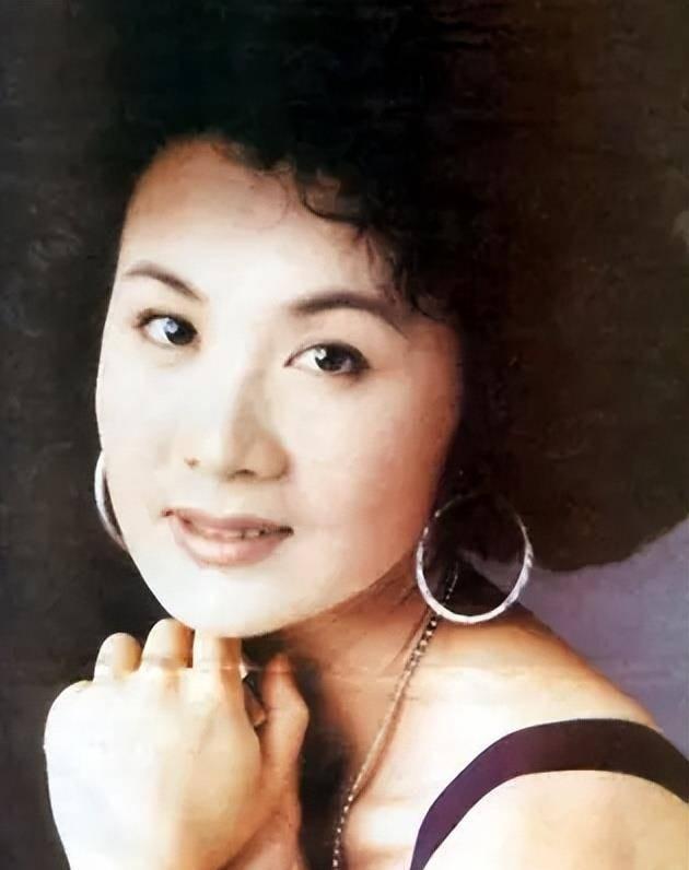 為生兒子拒絕治癌！41歲女星丟下丈夫孩子離世　讓好友「至今無法釋懷」：真是紅顏薄命