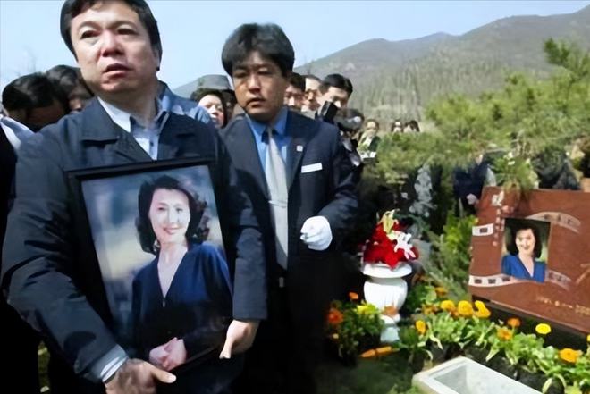 為生兒子拒絕治癌！41歲女星丟下丈夫孩子離世　讓好友「至今無法釋懷」：真是紅顏薄命