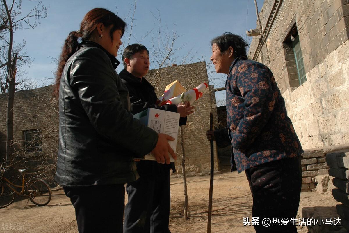 想和兒子住！我65歲「存款310萬」兩個兒子事業有成　可晚年卻活得不幸福
