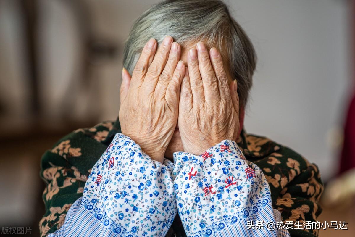 想和兒子住！我65歲「存款310萬」兩個兒子事業有成　可晚年卻活得不幸福