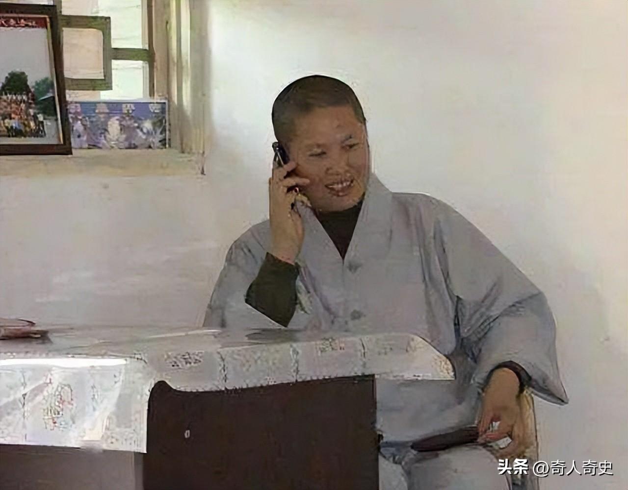 放棄百萬年薪工作！30位名校研究生「集體剃度出家」皈依佛門　一意孤行「生活現狀曝光」出人意料