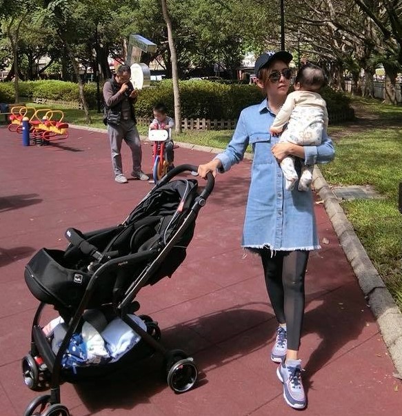 不甩懷孕禁忌！37歲女星「挺肚子跟老公恩愛」生下兒子　1個月後「看到孩子的臉嚇歪」再也不敢鐵齒