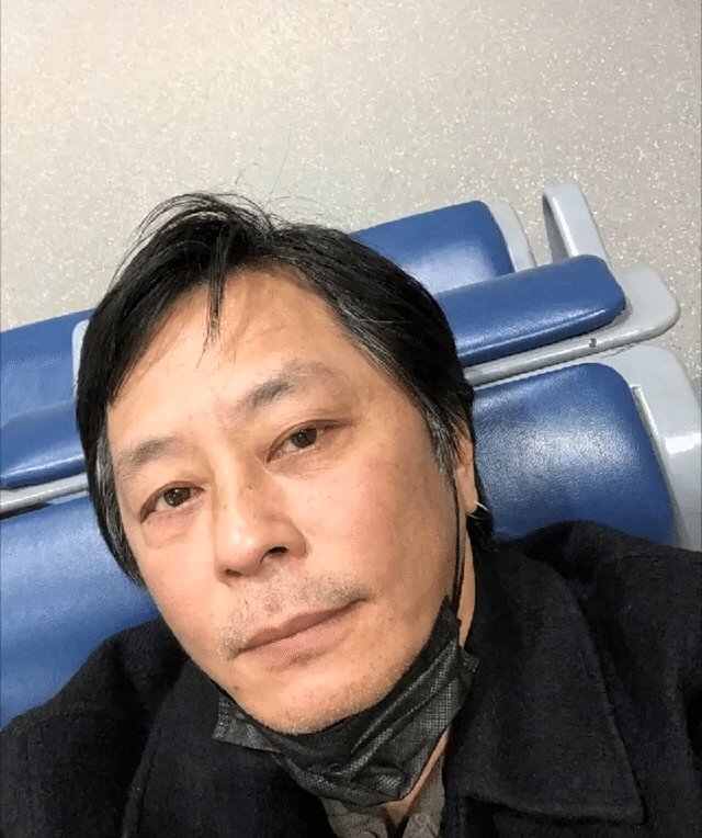 息影5年！60歲台灣天王「罕現身街頭」判若兩人近況曝　歷經2段婚姻「被爆擁新歡富婆」生活超愜意