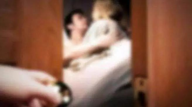 丈夫是個窩囊廢！「我多次外出尋歡」他都不吭聲　再婚時「他一招反擊」成為我人生噩夢