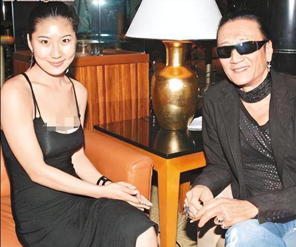 相差49歲「爺孫戀」！謝賢的前女友Coco：「戀愛12年無果」用青春換來2000萬 　現況曝光：後悔嗎？