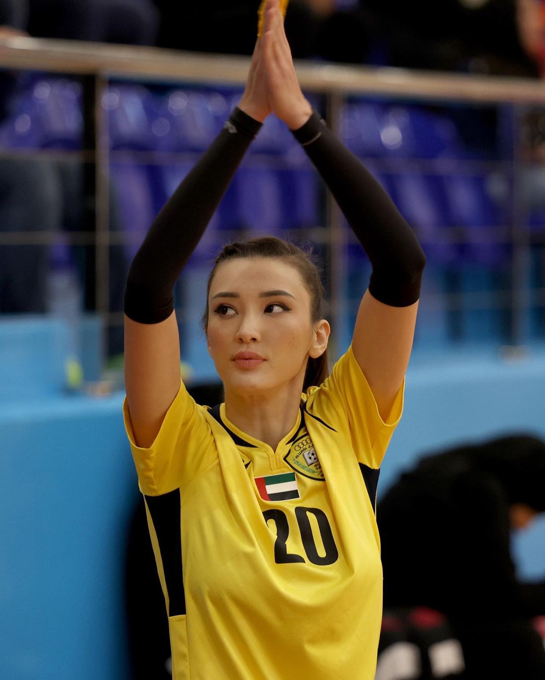 清純美貌轟動全台！182cm「運動界女神」近況曝光　齊瀏海消失「美艷臉蛋升級」變化引熱議