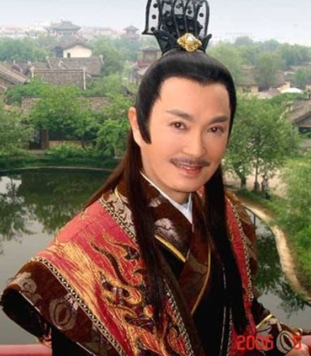 淡出螢光幕多年！70歲第一小生「連長2腫瘤」月砸7萬治病　宜蘭買地「花光4千萬」感人善舉曝光
