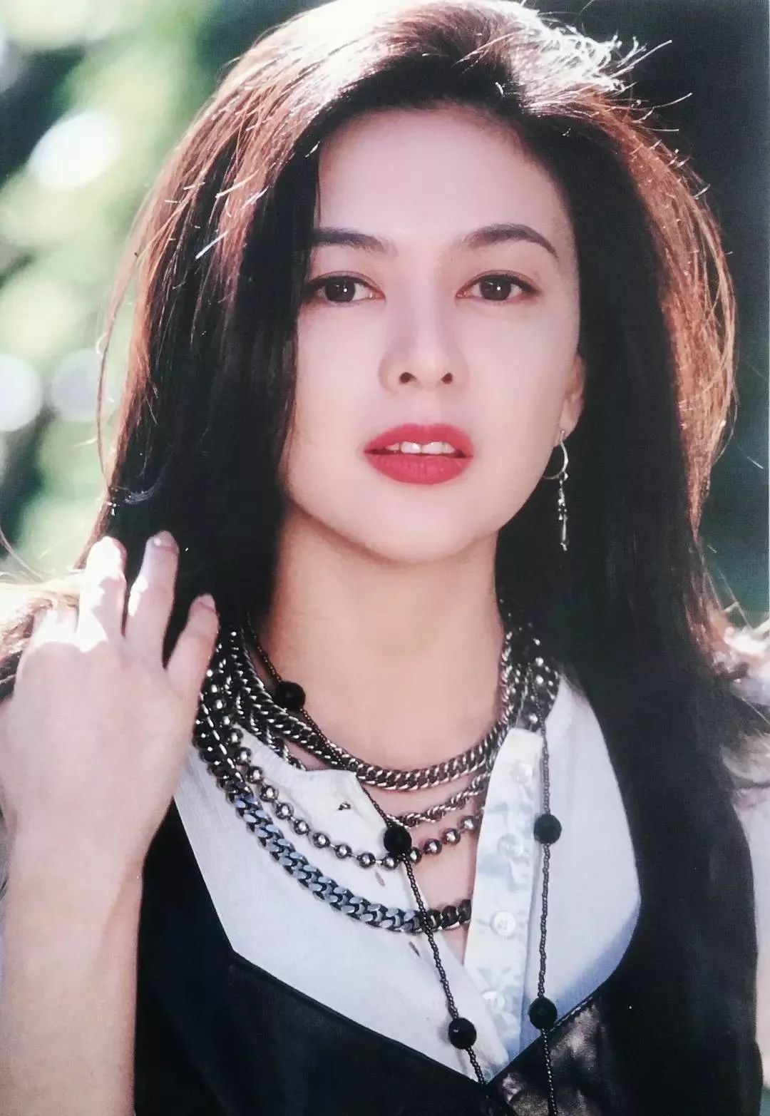 萬金也難求！香港第一美人「開箱6億半山豪宅」連風水師都誇讚　「往窗外一看」百萬夜景盡收眼底