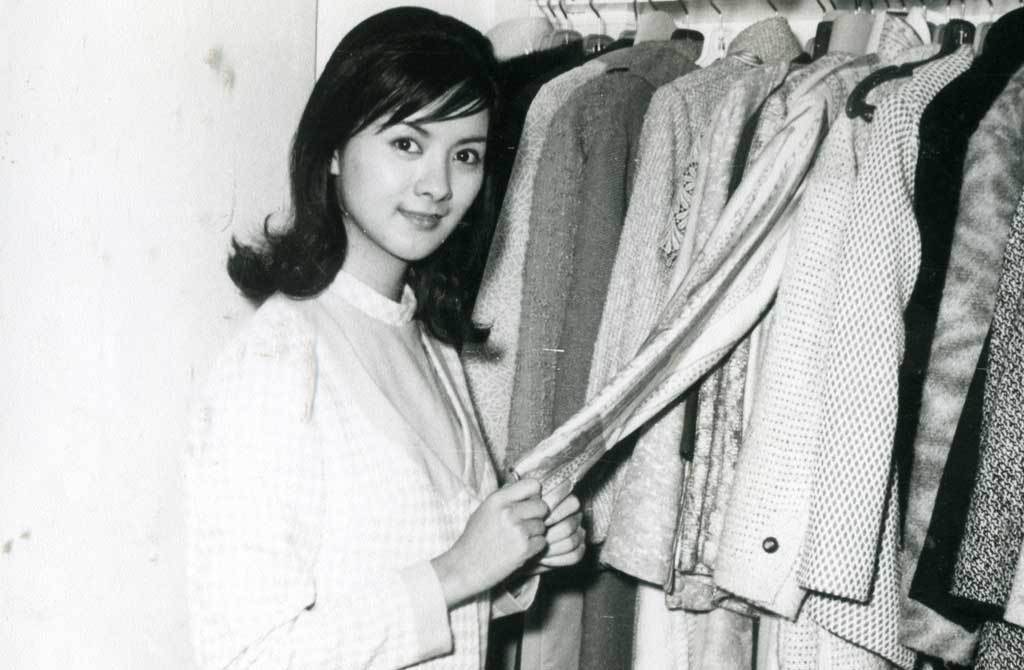 公認第一美女！女星「瓜子臉櫻桃小嘴」美若天仙　「早早收山嫁人」搖身成銀行家夫人