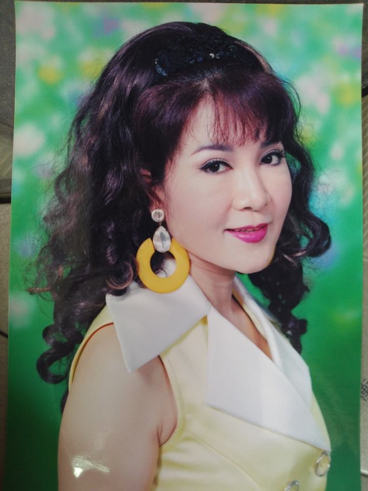 走不出喪母痛！秀場女星「當年想不開燒炭」悲嘆：為何要救我　昔月賺透天厝「財產被家人敗光」70歲近況曝