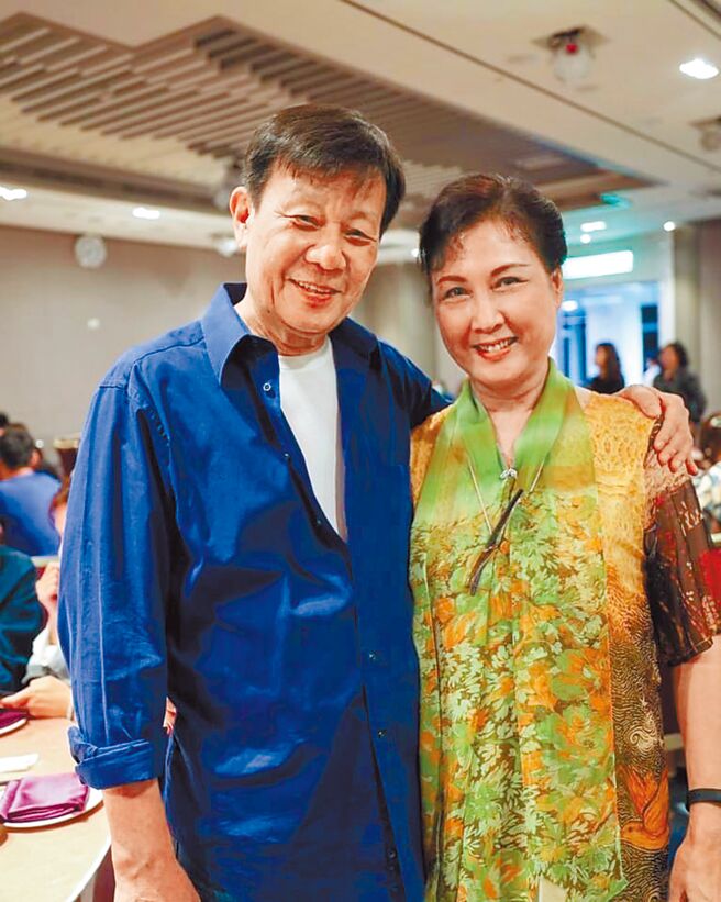 女兒出生3個月離婚！64歲中視花旦「一手養大」愛女超爭氣　「退休不找伴」：男人好麻煩