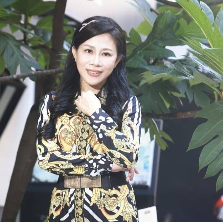 全台遍布房產！58歲文壇天后「現金狂掃12屋」搖身變地產女王　「不做屋奴扛房貸」曝光投資4心法