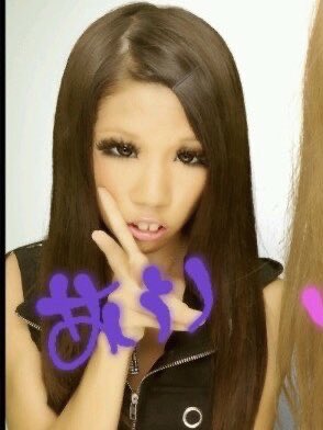 換臉得新生！暴牙妹被嫌「長這樣別生小孩」超自卑　撒230萬整形「逆襲成大眼甜美正妹」狂圈81萬粉