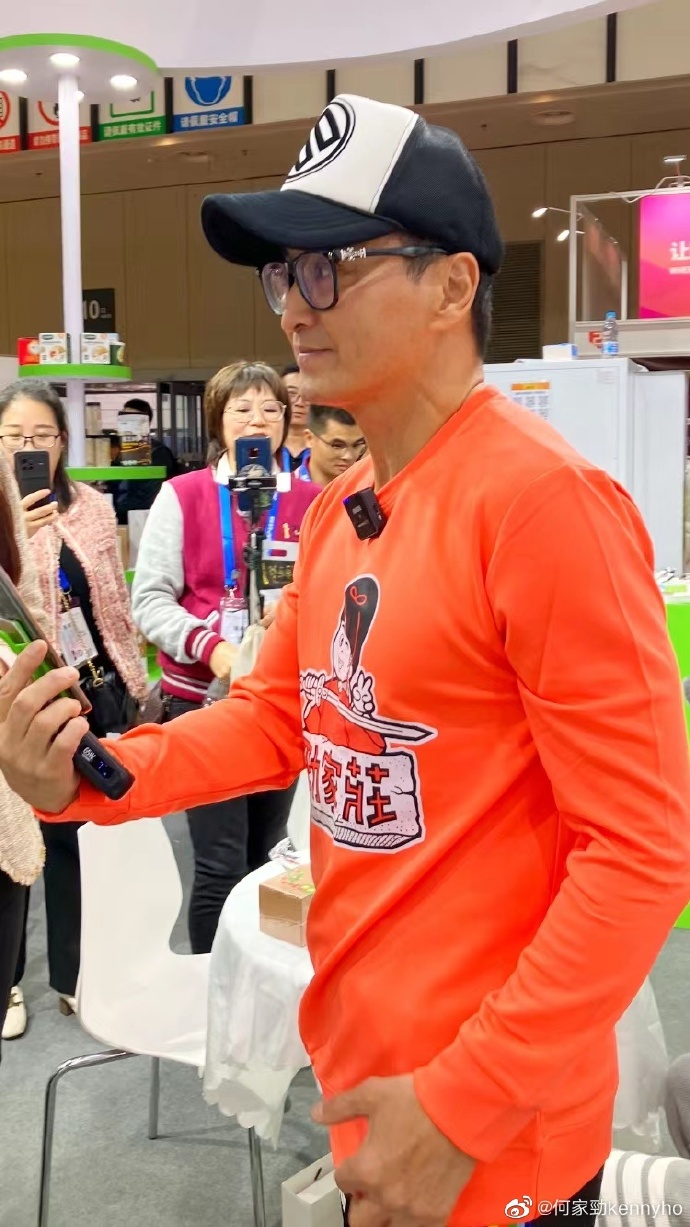 宣布步入老年！最帥展昭「63歲真實模樣曝」網喊：太騙了　瘋傳未婚生女「一句話霸氣回應」