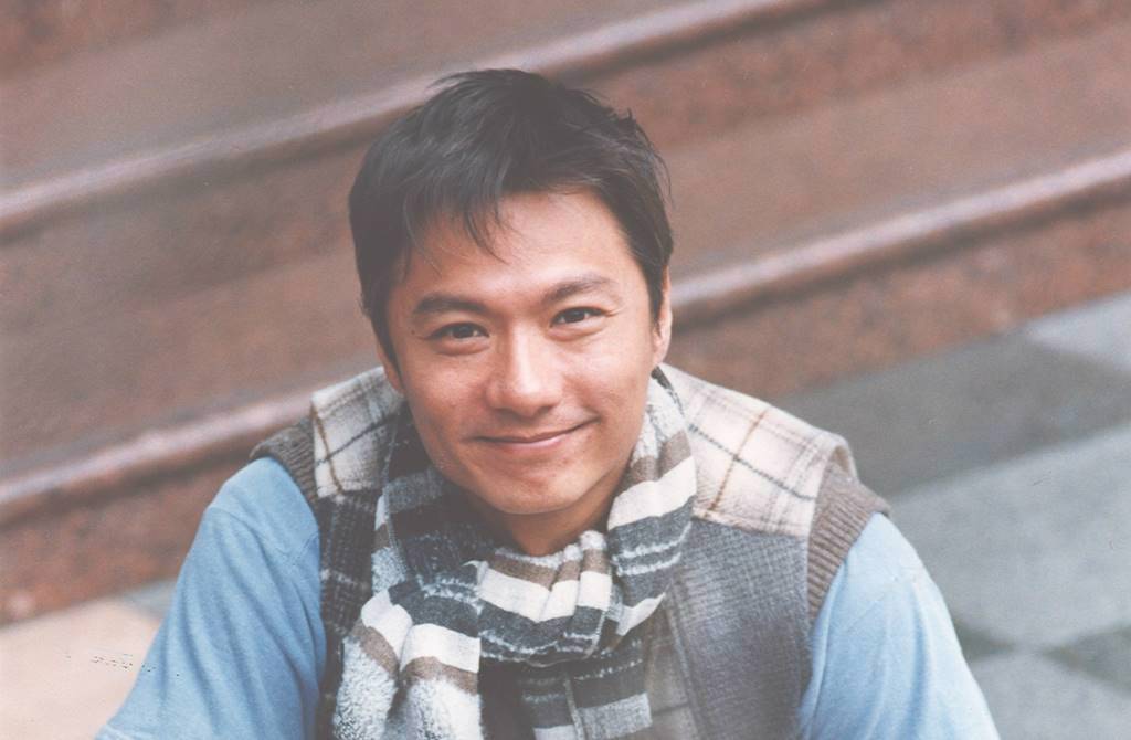 被封香港第一美男子！曾迷倒劉嘉玲林青霞　「歷經破產被妻拋棄」如今退居幕後