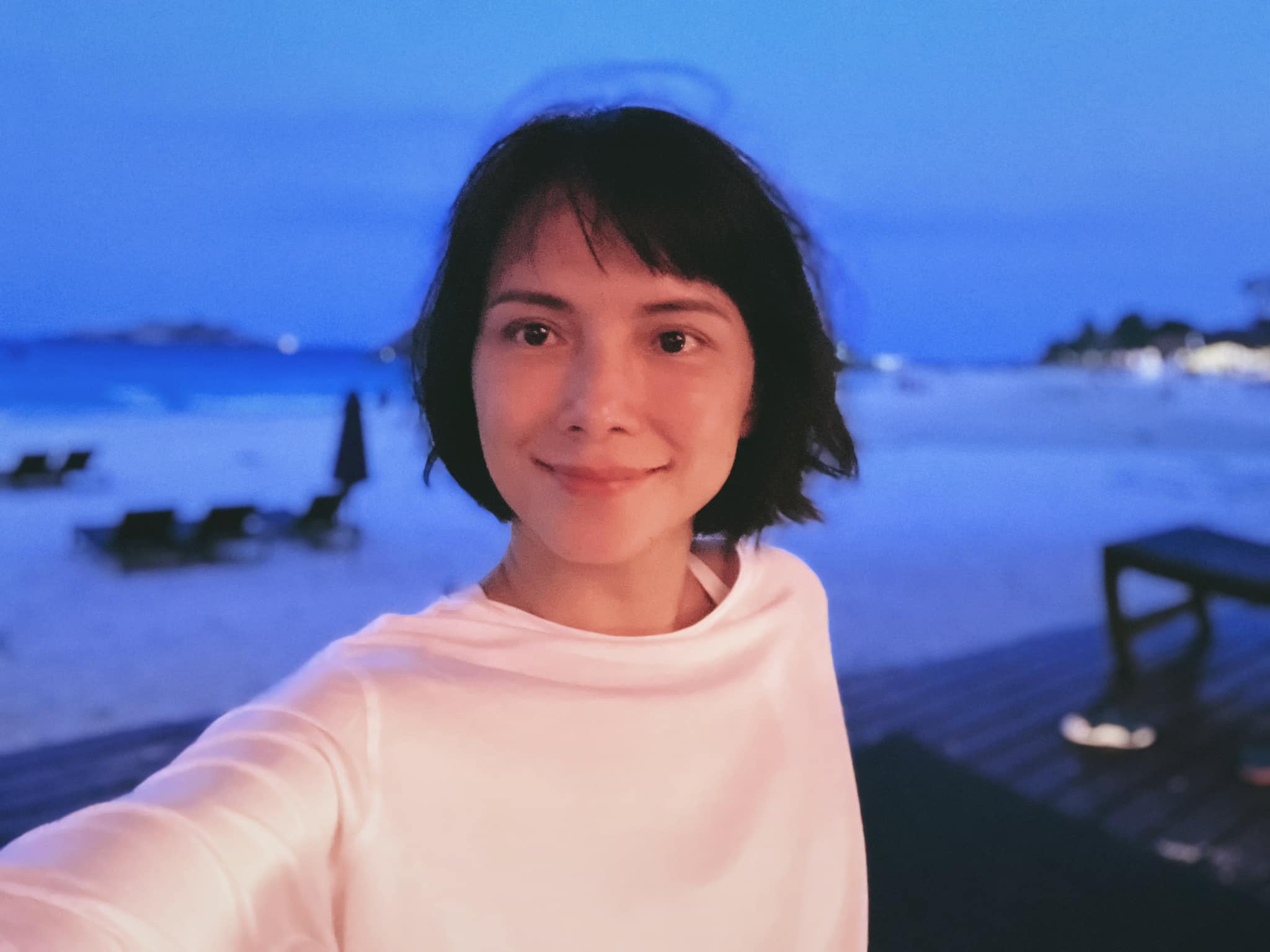 巔峰時走入家庭！金馬影后「談繼女哭了」20多歲當新手媽媽　13年後「再組五口大家庭」堅持一視同仁