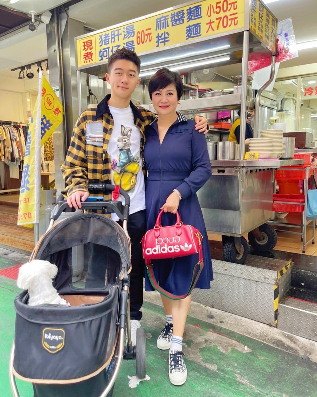 全家隔9個月團聚！崔佩儀激動「尪回台灣了」下機衝回家看寶貝　「兒子1孝舉曝」媽媽很欣慰