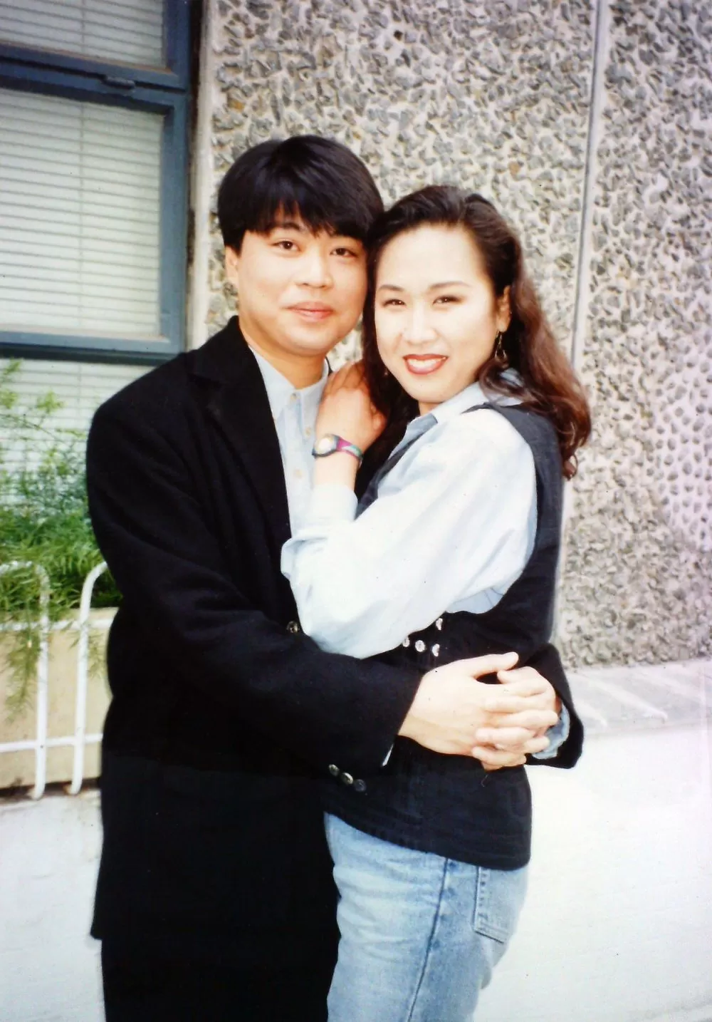 前男友出家！53歲女主持「又戀人夫」合開公司破局　「息影返美」低調結婚了