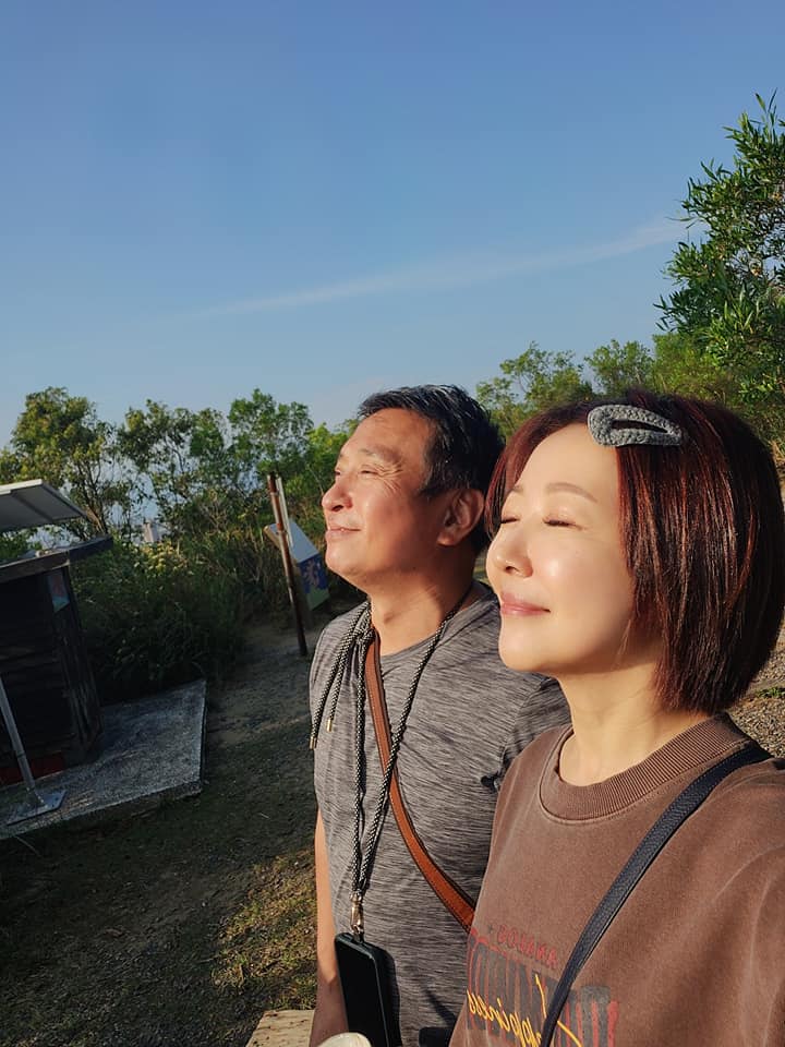 乳管長腫瘤看開了！余皓然結婚27年動念「想斷開王中平」　大爆尪「多年惡習」真的忍不了