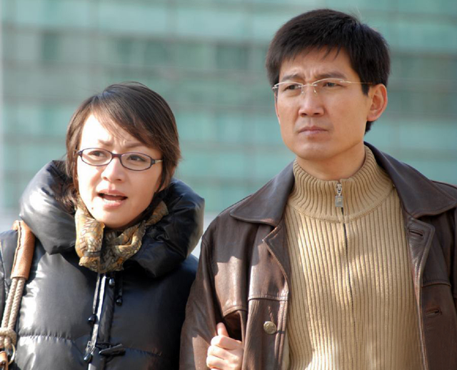 一線男星51歲辭世！結縭20年遺孀「心被掏空」瞬間老了10歲　「靠女兒開導」近況曝引鼻酸
