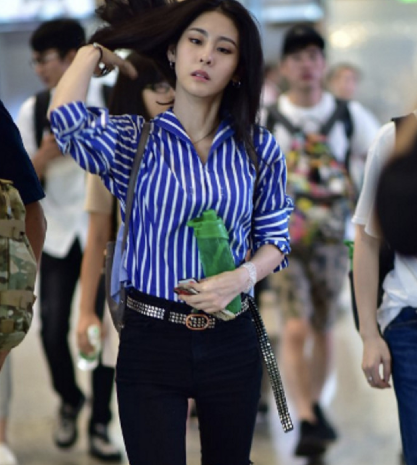 不要名分只要孩子！資深女歌手「巔峰期未婚生女」   看似卑微實則是「最大贏家」：聰明的選擇