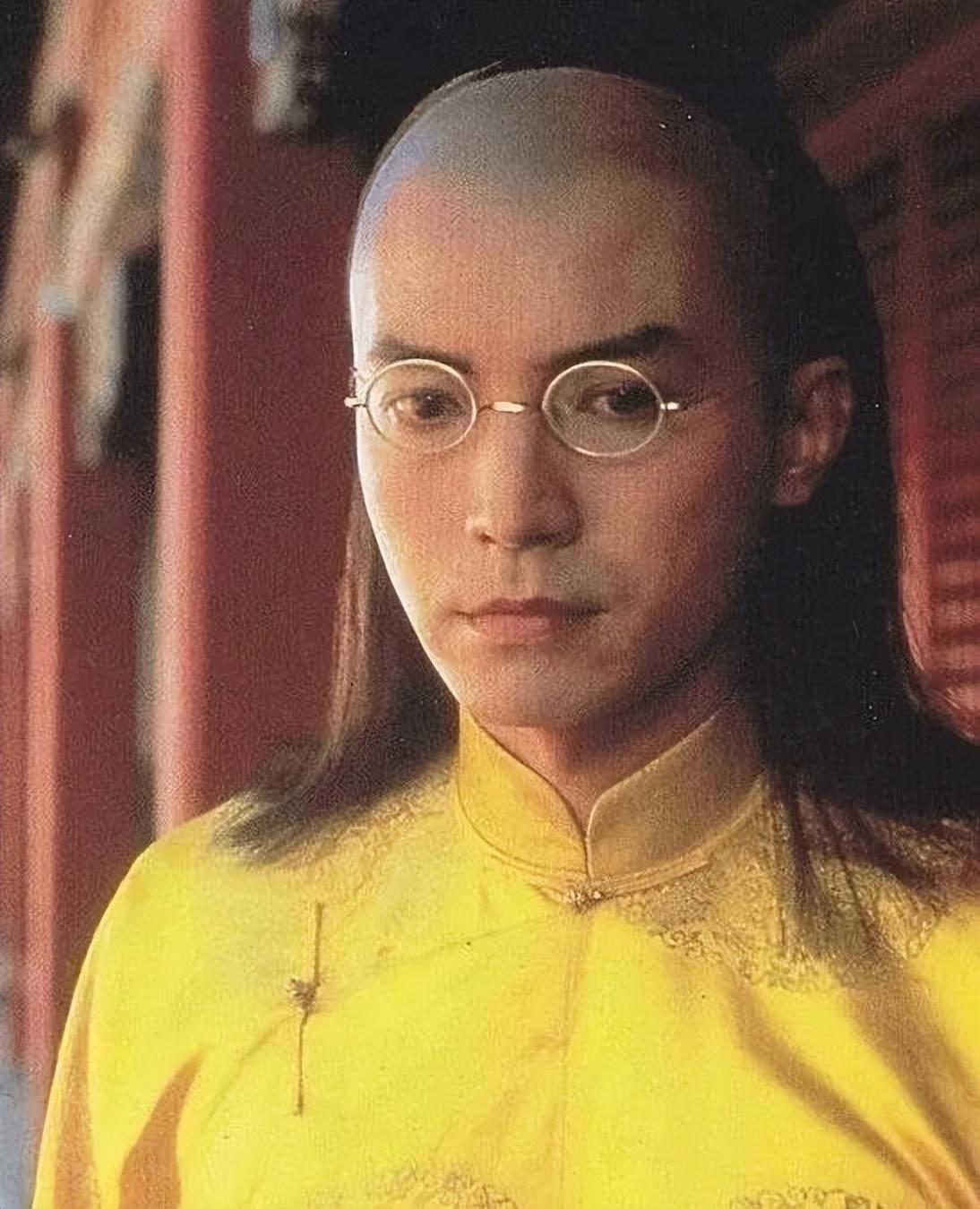 曾迷倒林青霞！他被稱「亞洲第一美男」無父母妻兒一生孤獨　息影16年後「近照掀熱議」