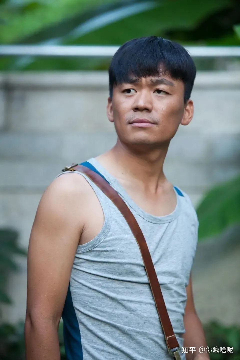 被最信任親人背叛！國民男星「妻偷吃經紀人」離婚爽分一半財產　「他被目擊回鄉唱戲」接地氣模樣被讚爆