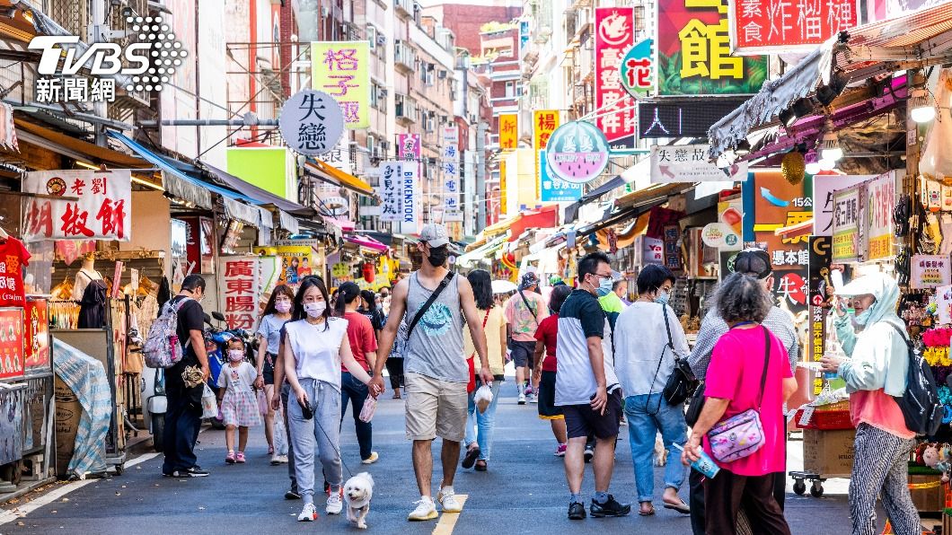 老公年薪6百萬！妻逛街「弄丟10元」被狂唸一整路　網見「1關鍵」一面倒不挺：妳的問題