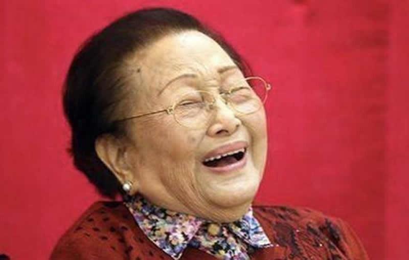 丈夫留給她600億！3女6兒「都是有錢人」卻對簿公堂　　今103歲「長壽卻不快樂」