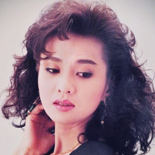 消失螢光幕4年！68歲娃娃音始祖「失聲啞4年」一開口哭了　粗針管無麻醉「直接戳聲帶」痛不欲生