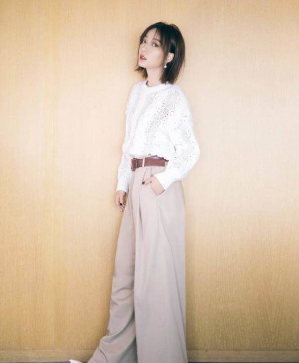 不是穿黑色就顯白！亞洲女性「皮膚偏黃」易顯老　衣服「多穿3種高級色」：顯白氣色又好