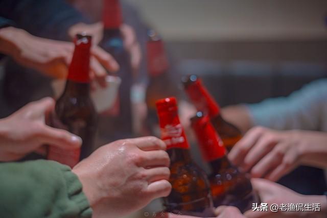 10年不見！4人同學聚會「國中畢業各奔東西」　散會後我卻「封鎖3好友」徹底拒絕往來