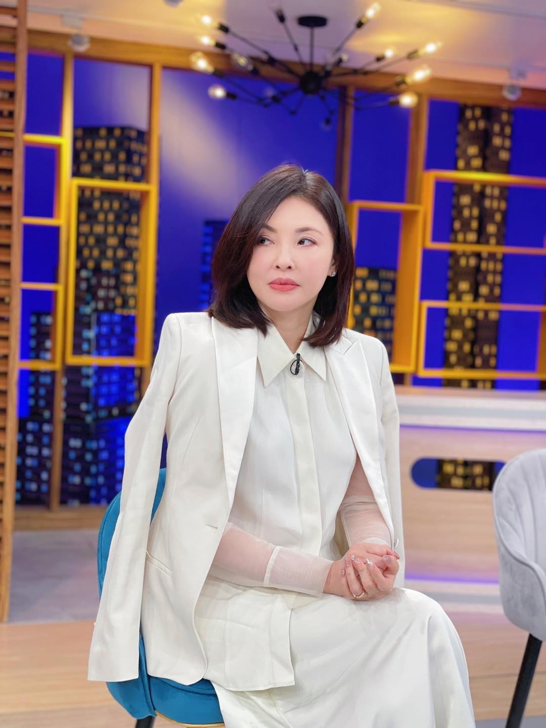 尪偷吃狠斷豪門婚！54歲女星曝「貴婦好友全跑光」身心俱疲　「唯有1人留下」看清交友圈誰是真心相待